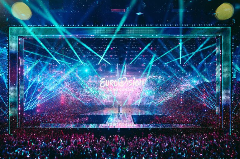 Avusturya adına yarışan JJ, 69. Eurovision Şarkı Yarışması’nın kazananı olarak “Wasted Love” parçasını yeniden seslendiriyor. Görsel: Alma Bengtsson, EBU