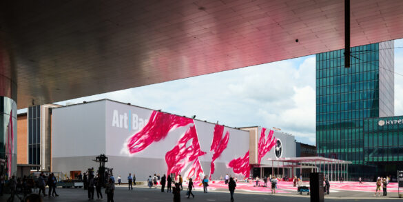 Art Basel 2025'in ana mekanı Messeplatz.