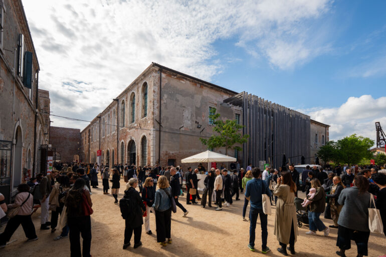 60. Venedik Sanat Bienali Türkiye Pavyonu açılışı.