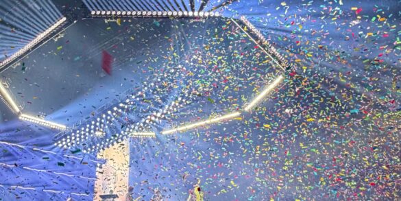 Tame Impala, Deadbeat turnesi kapsamında 14 Nisan 2026’da Zürih Hallenstadion’da sahnede.