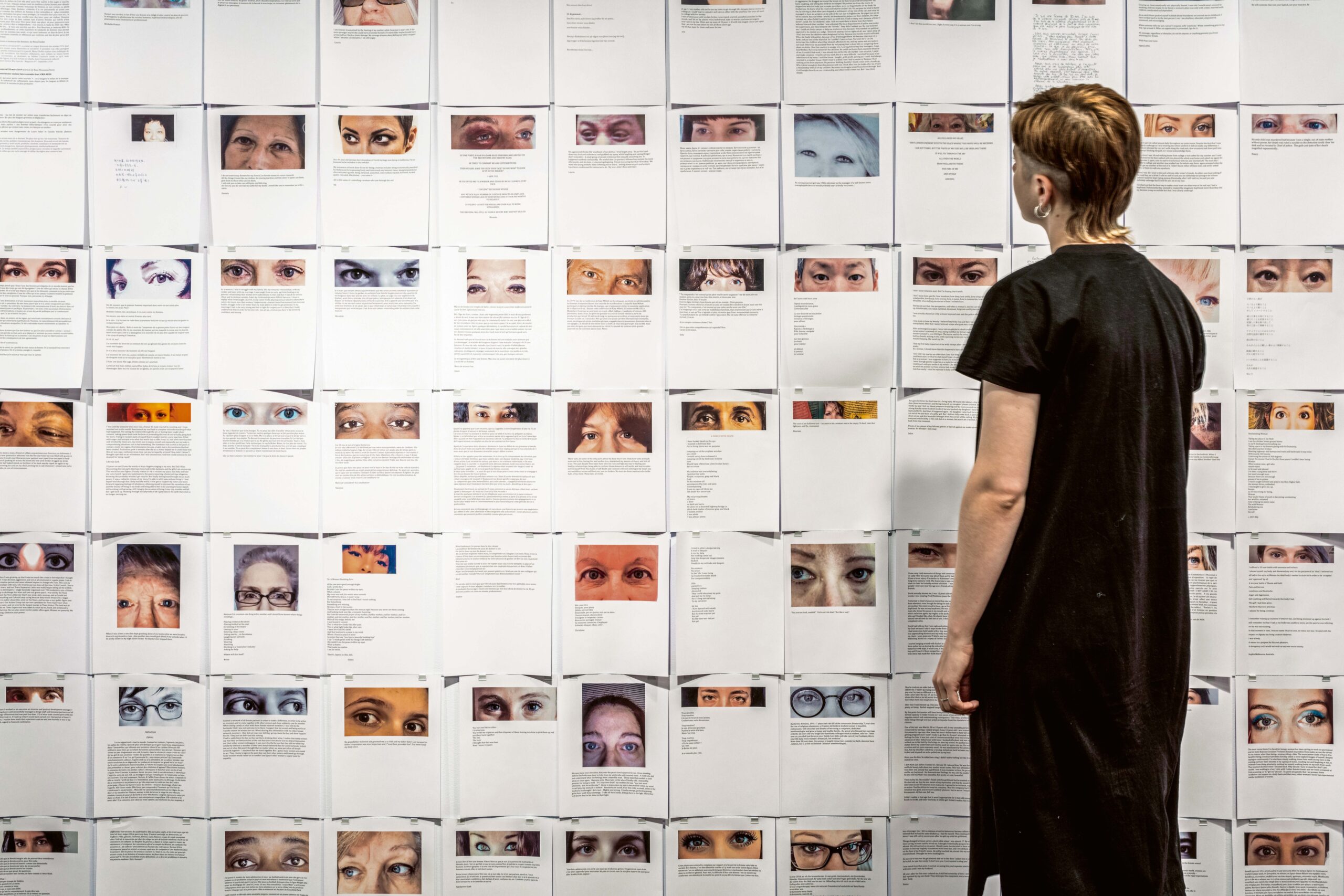 Yoko Ono, Yükseliş (2013), Yoko Ono: Fetheden Özgürlük / Büyüyen Özgürlük sergisinden görünüm, Fondation Phi, Montréal, Kanada. Görsel: Richard-Max Tremblay / Fondation Phi pour l’art contemporain